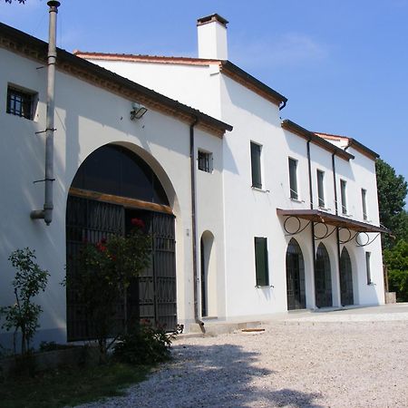 Villa Gaudio Ponte San Nicolò Buitenkant foto